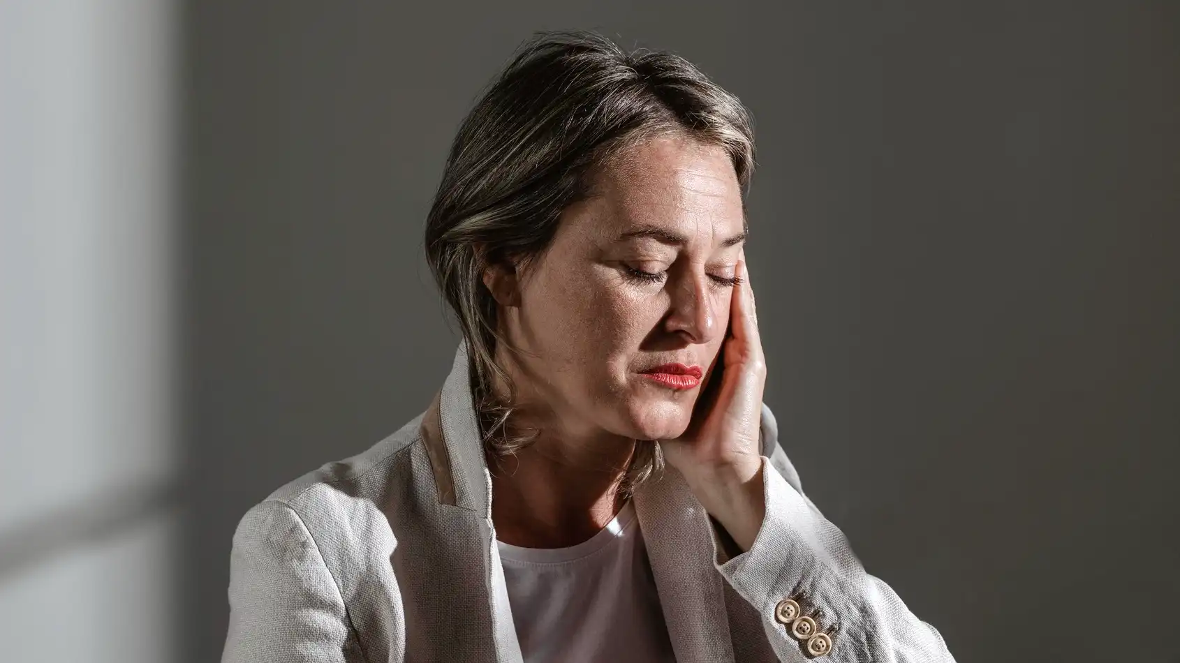 Is Perimenopause Brain Fog Actually a Warning Sign?